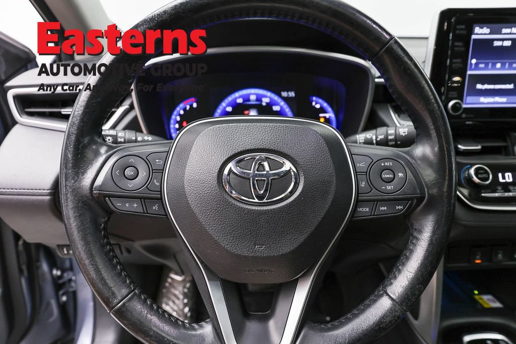 Used 2022 Toyota Corolla Cross XLE w/ Convenience Package AWD/4WD image 10