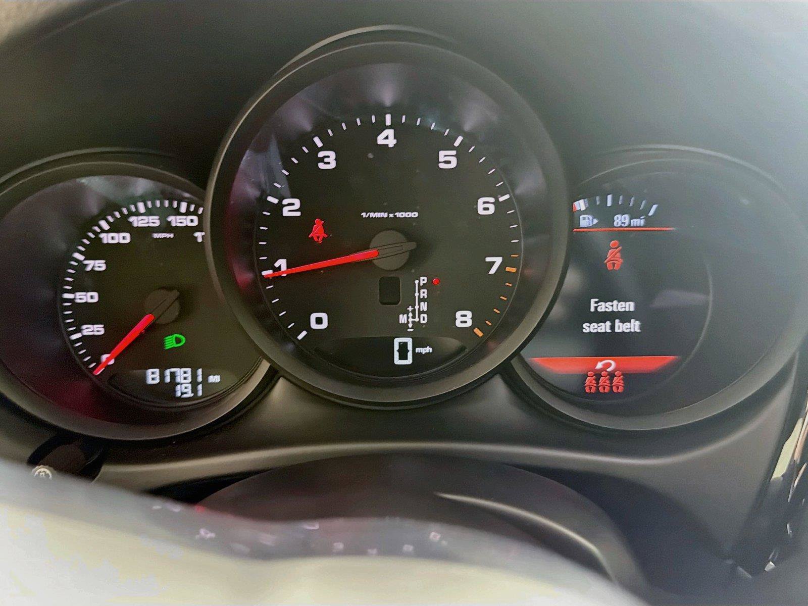 Certified 2021 Porsche Macan AWD/4WD image 19