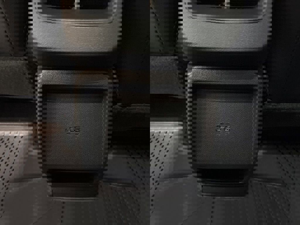 New 2026 Chevrolet Equinox EV LT image 29