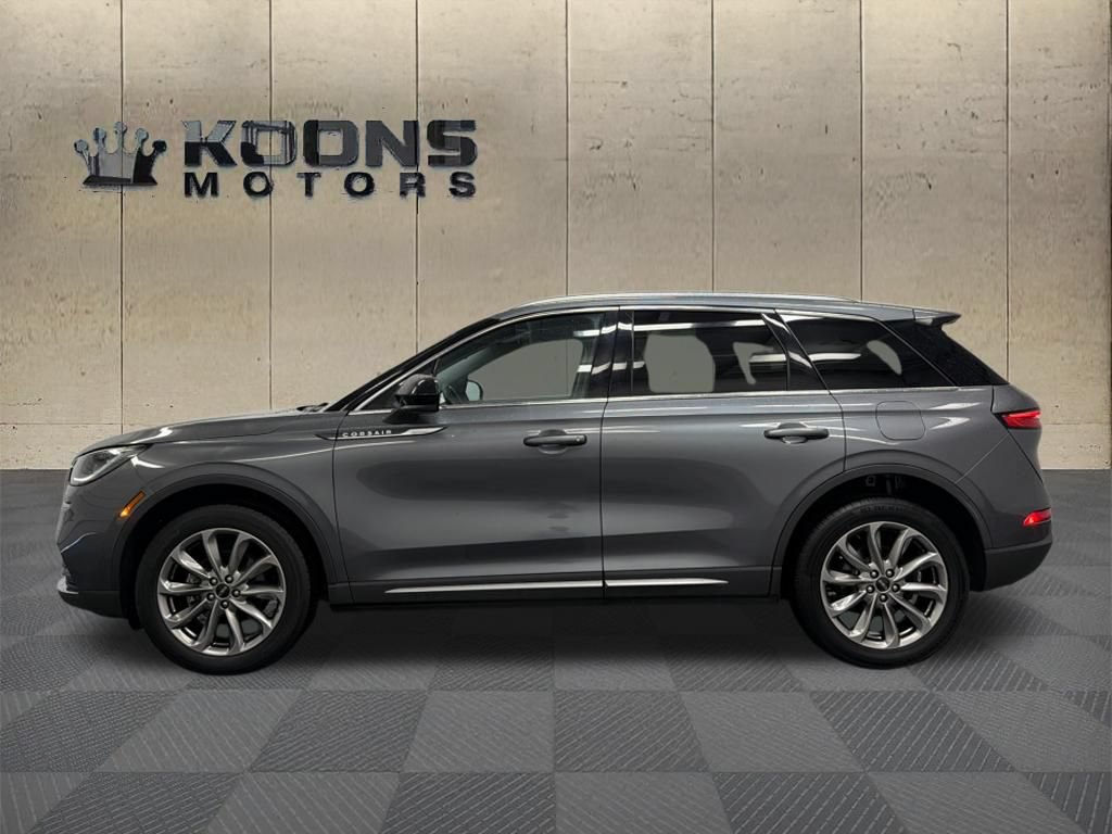 Used 2022 Lincoln Corsair AWD w/ Premium Package image 4