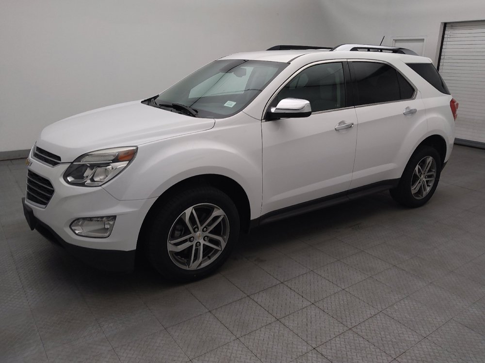 Used 2016 Chevrolet Equinox LTZ w/ Enhanced Convenience Package FWD image 2