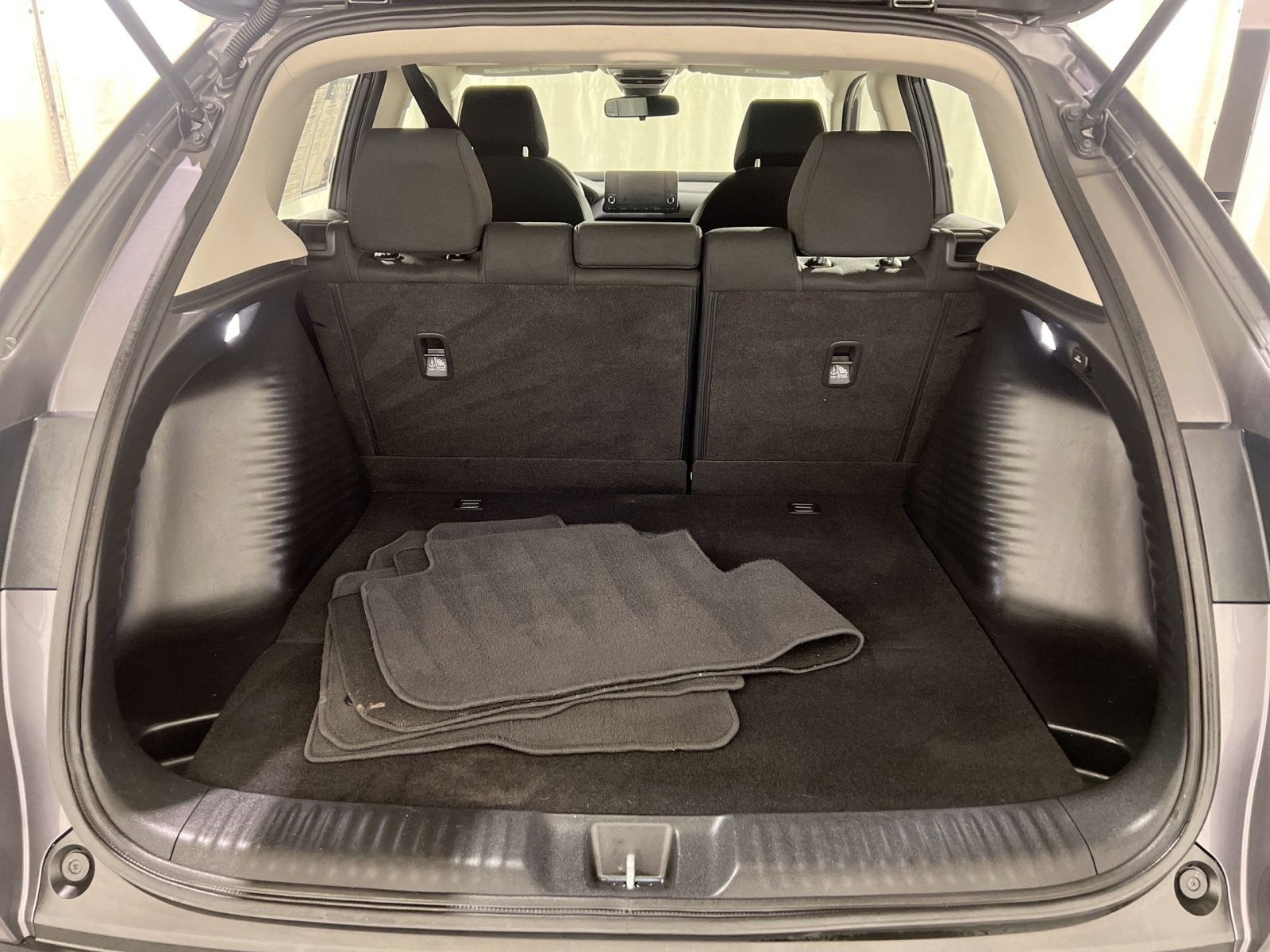 Used 2023 Honda HR-V LX image 21