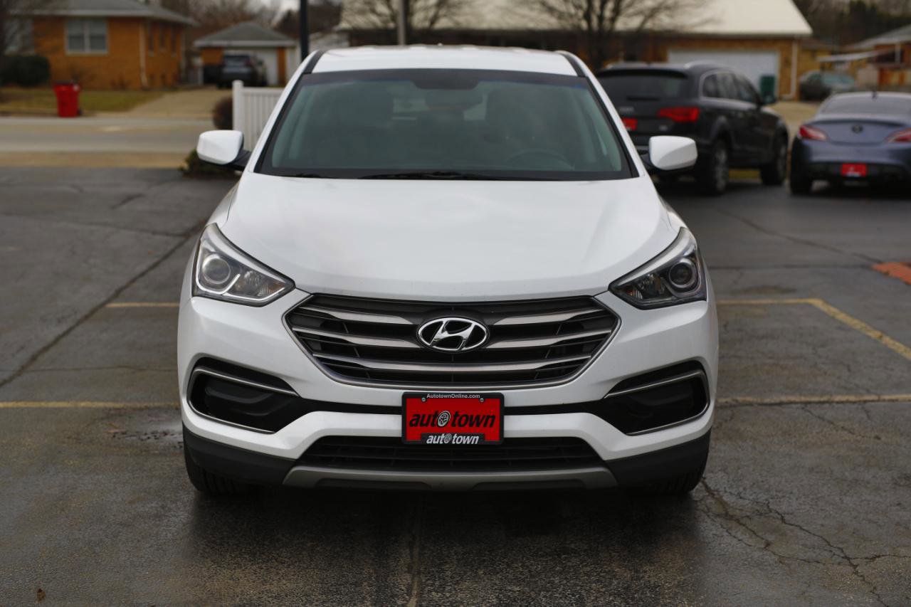Used 2017 Hyundai Santa Fe Sport FWD image 2