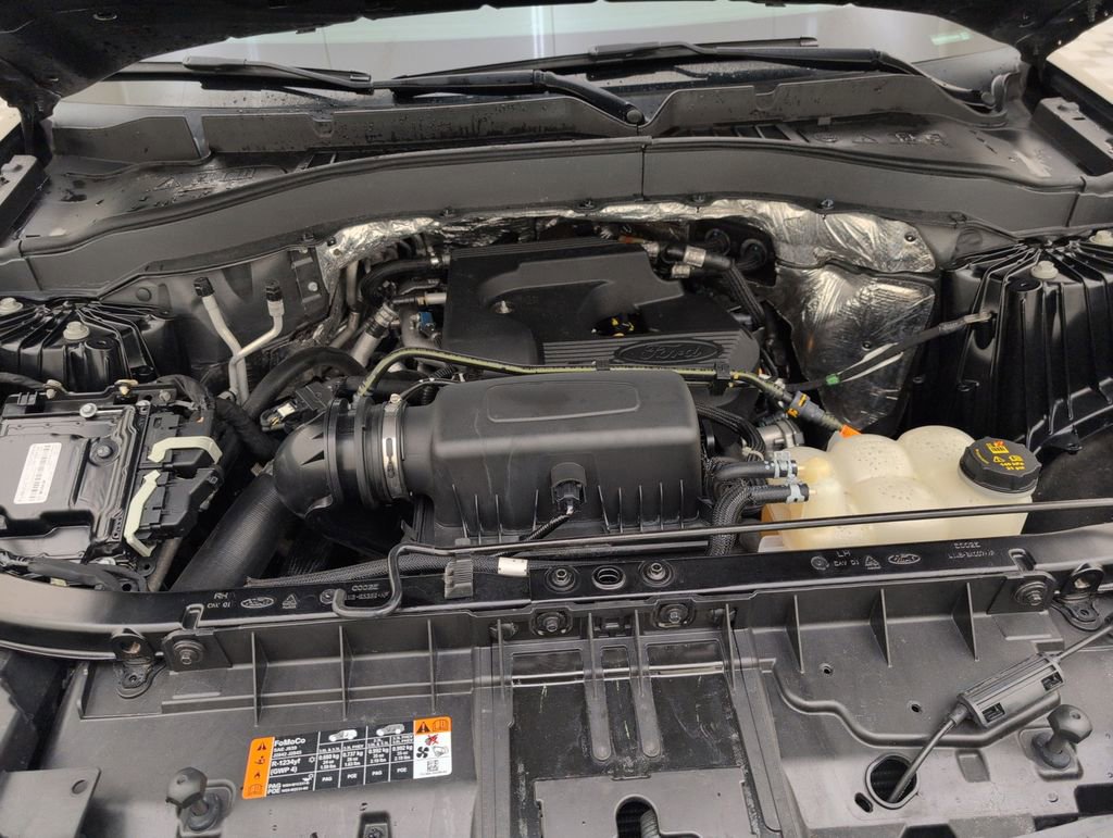 Used 2020 Ford Explorer XLT w/ Class III Trailer Tow Package image 38