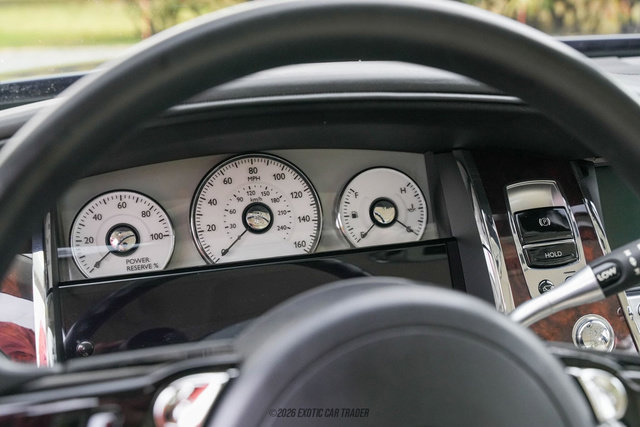 Used 2011 Rolls-Royce Ghost image 26