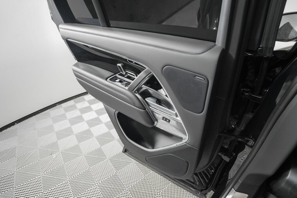 Used 2023 Land Rover Range Rover SE AWD/4WD image 14
