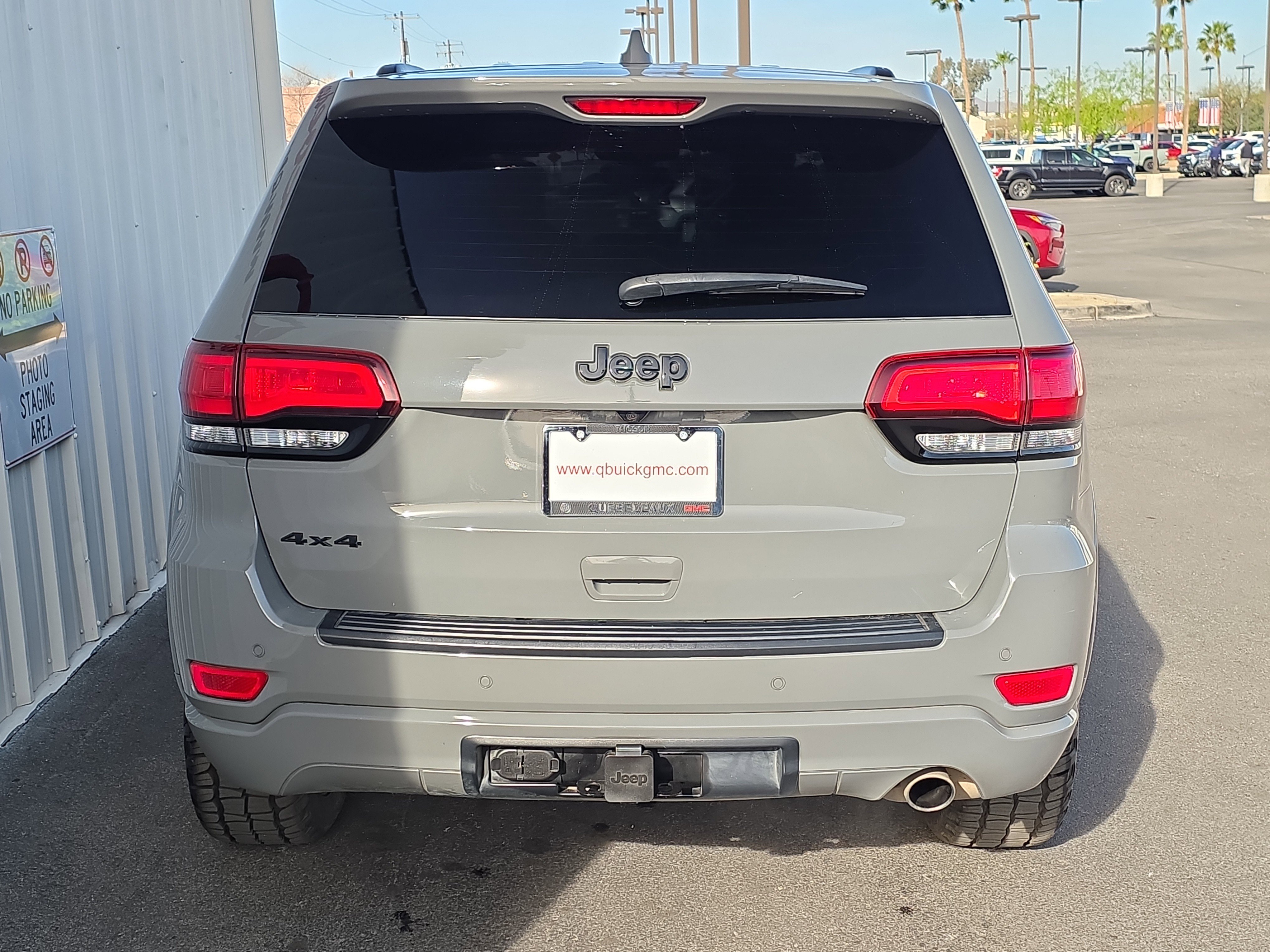 Used 2022 Jeep Grand Cherokee Laredo X image 6