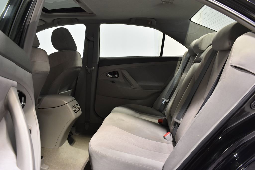 Used 2010 Toyota Camry Hybrid image 24