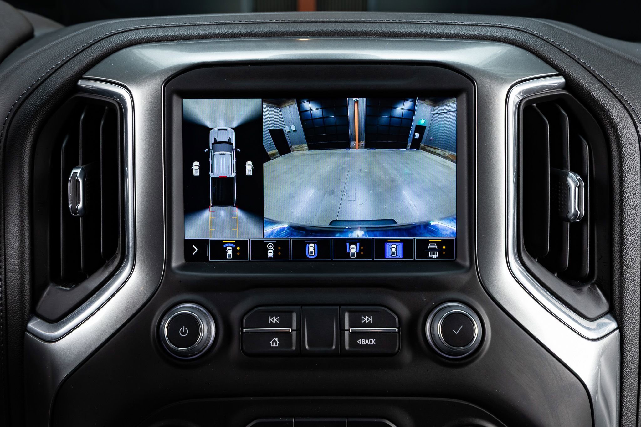 Used 2022 Chevrolet Silverado 2500 LTZ w/ LTZ Plus Package image 26