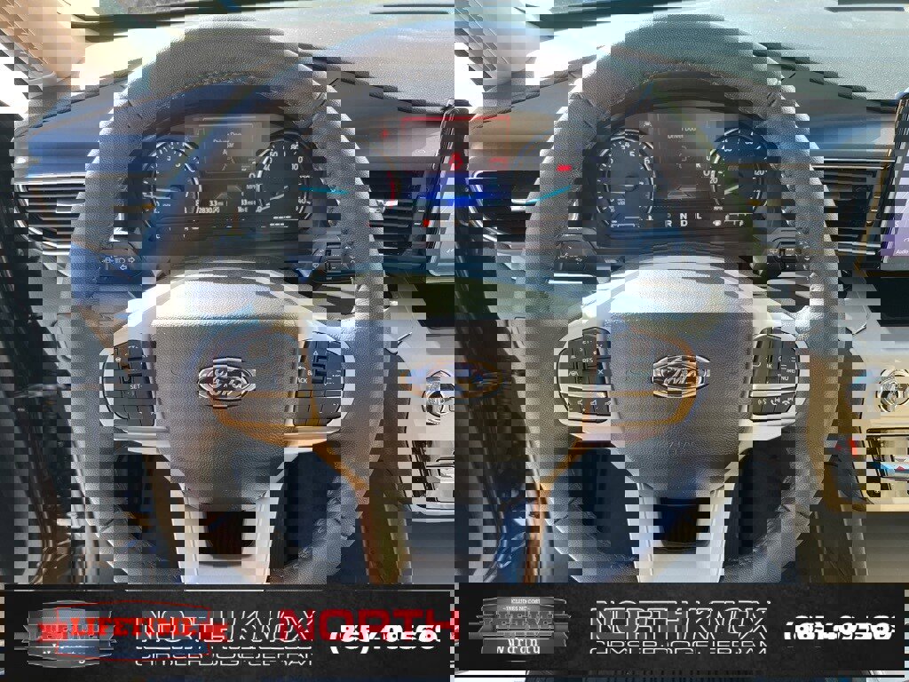 Used 2023 Ford Explorer XLT w/ Equipment Group 202A image 8