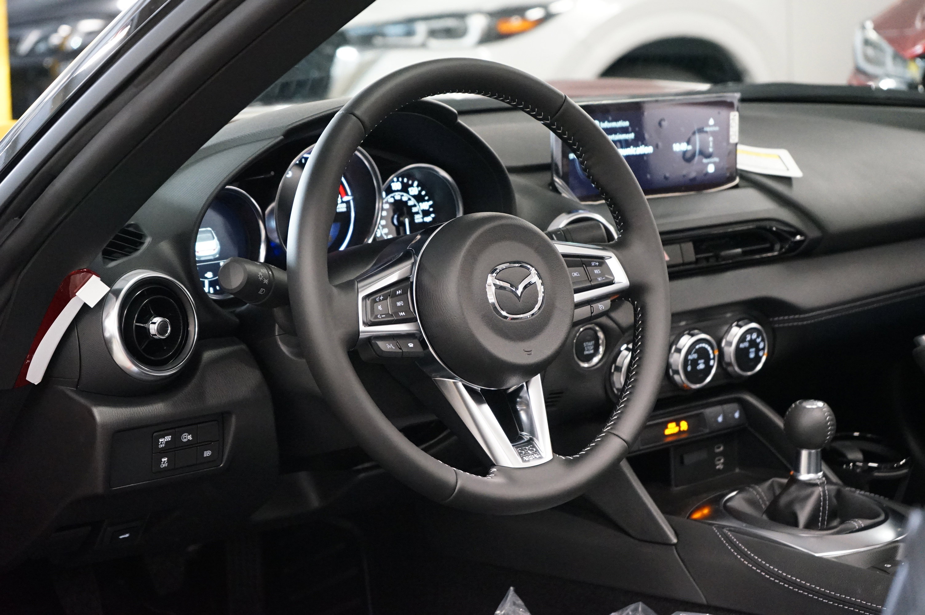 New 2025 MAZDA MX-5 Miata Grand Touring w/ Weather Package image 9