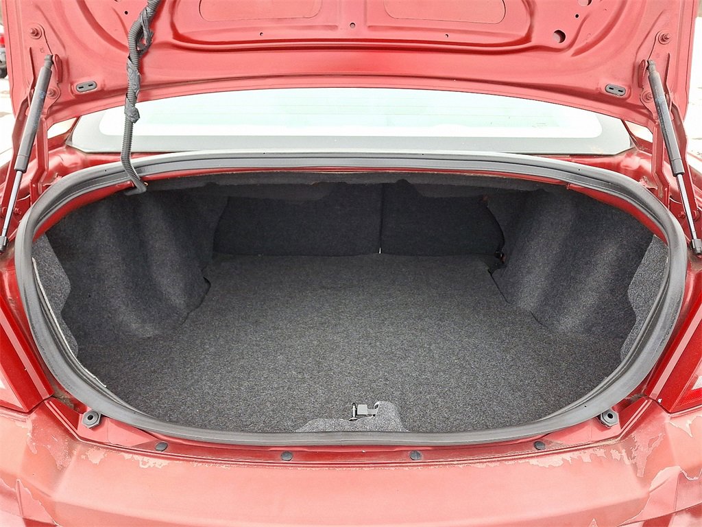 Used 2010 Dodge Avenger SXT image 27