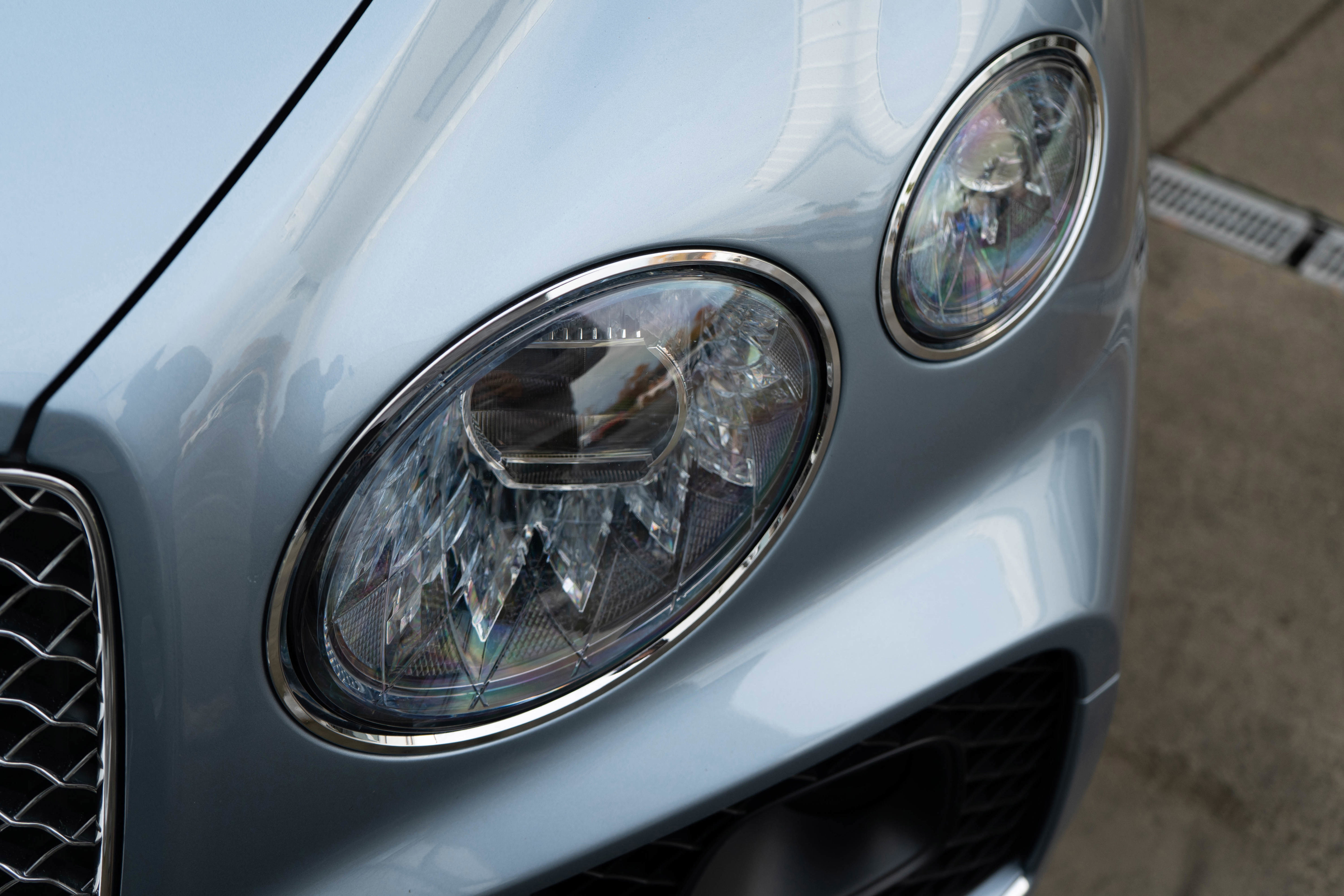 Used 2023 Bentley Bentayga image 42