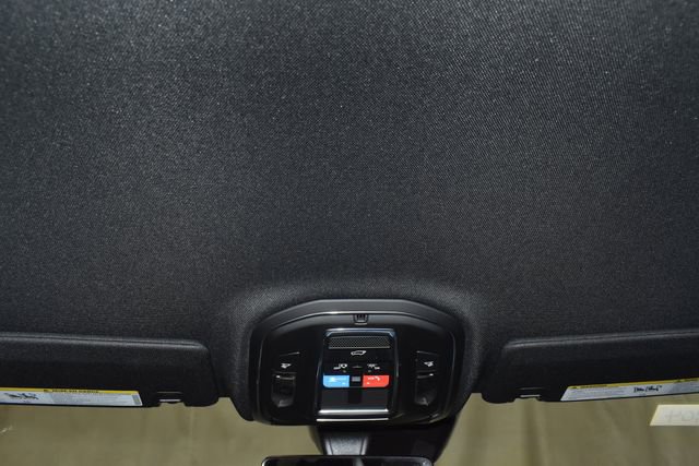 New 2026 Jeep Grand Cherokee Altitude image 18