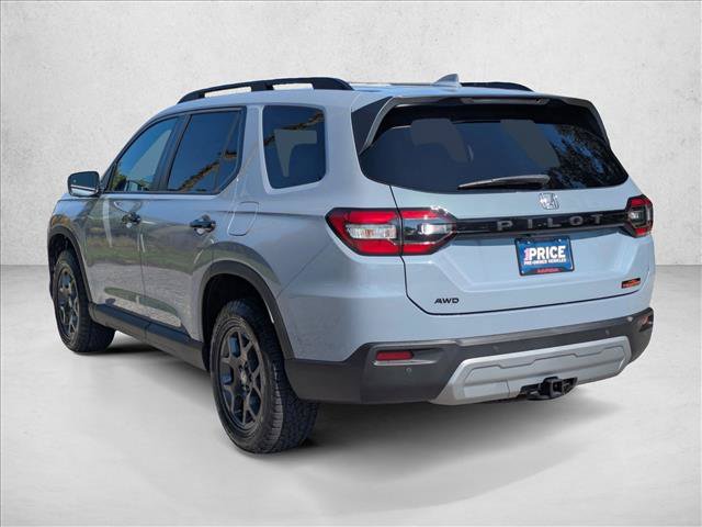 Used 2024 Honda Pilot TrailSport image 8