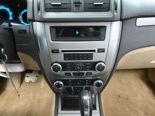 Used 2010 Ford Fusion SE FWD image 29