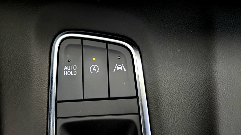 Used 2024 Cadillac Escalade Sport w/ LPO, ONYX Package AWD/4WD image 39