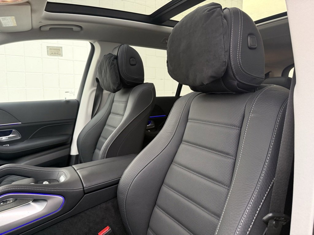 Used 2026 Mercedes-Benz GLS 450 4MATIC image 5
