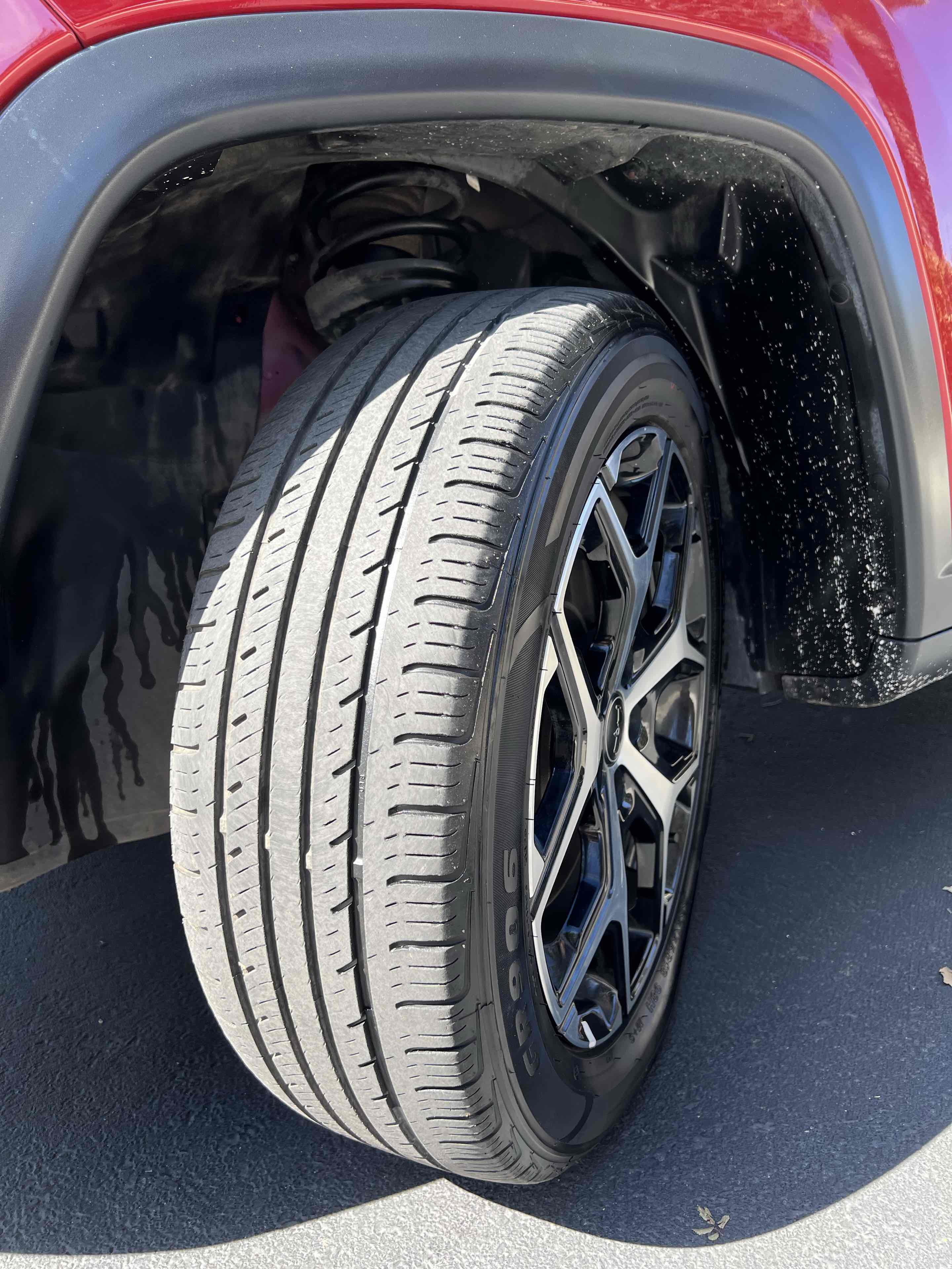 Used 2025 Jeep Compass Limited image 11