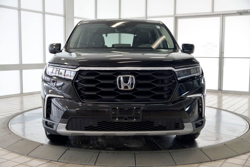 Used 2023 Honda Pilot EX-L image 3