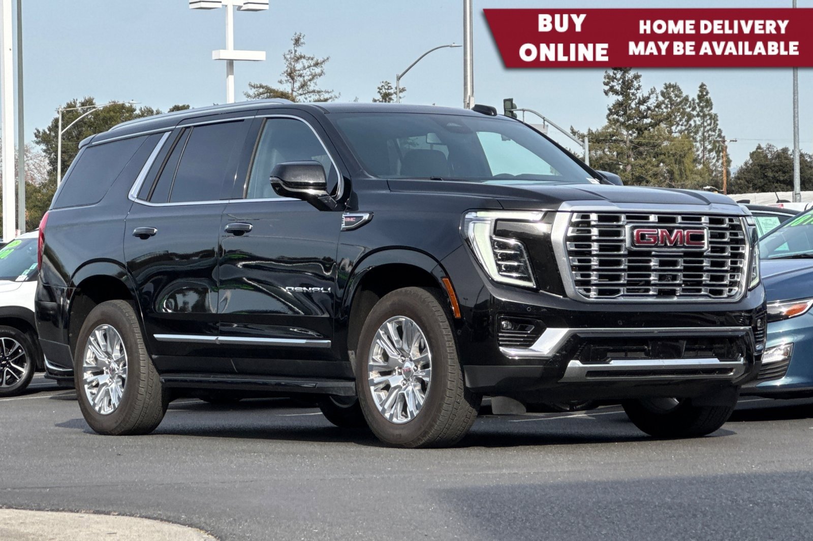 Used 2025 GMC Yukon Denali image 1