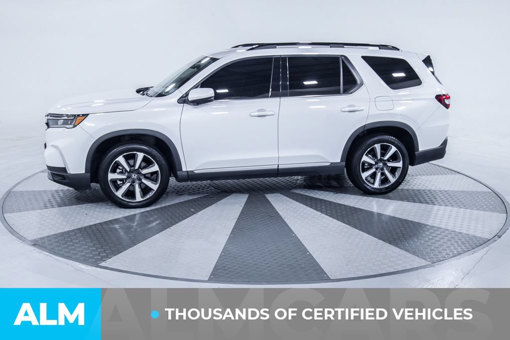 Used 2023 Honda Pilot Elite image 4