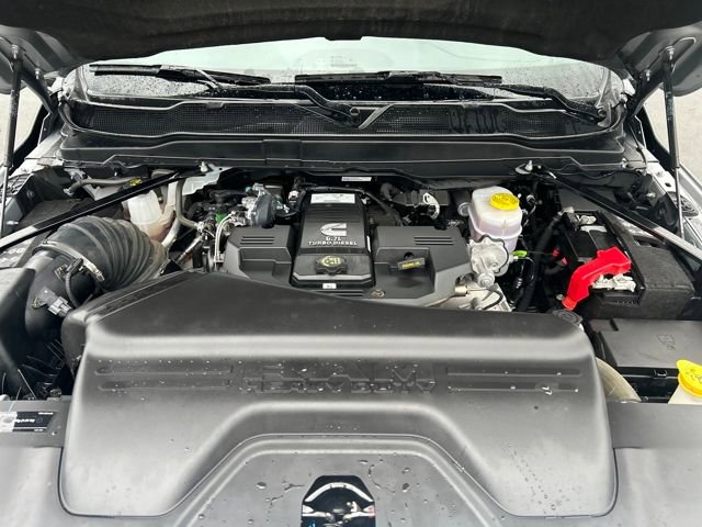 Used 2024 RAM 2500 Laramie image 32