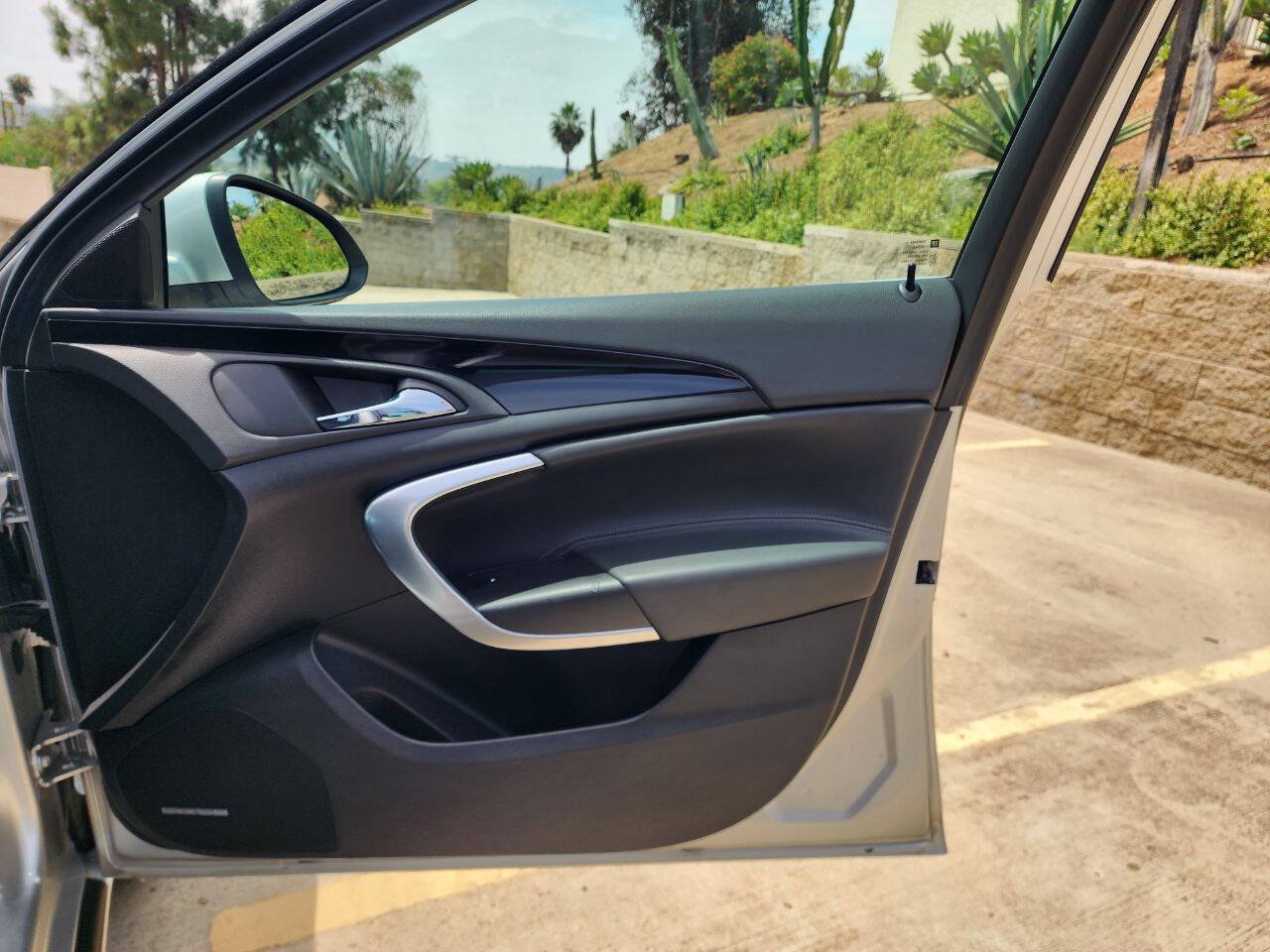 Used 2011 Buick Regal CXL w/ RL6 Preferred Equipment Group FWD image 40