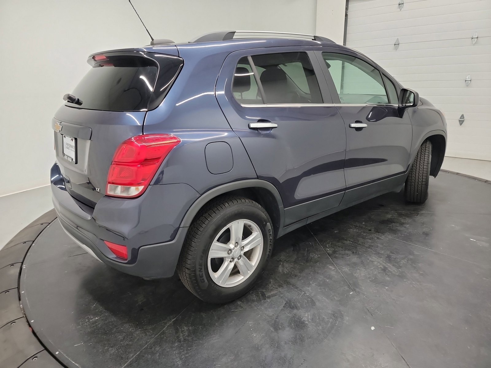 Used 2019 Chevrolet Trax LT w/ LT Convenience Package image 6
