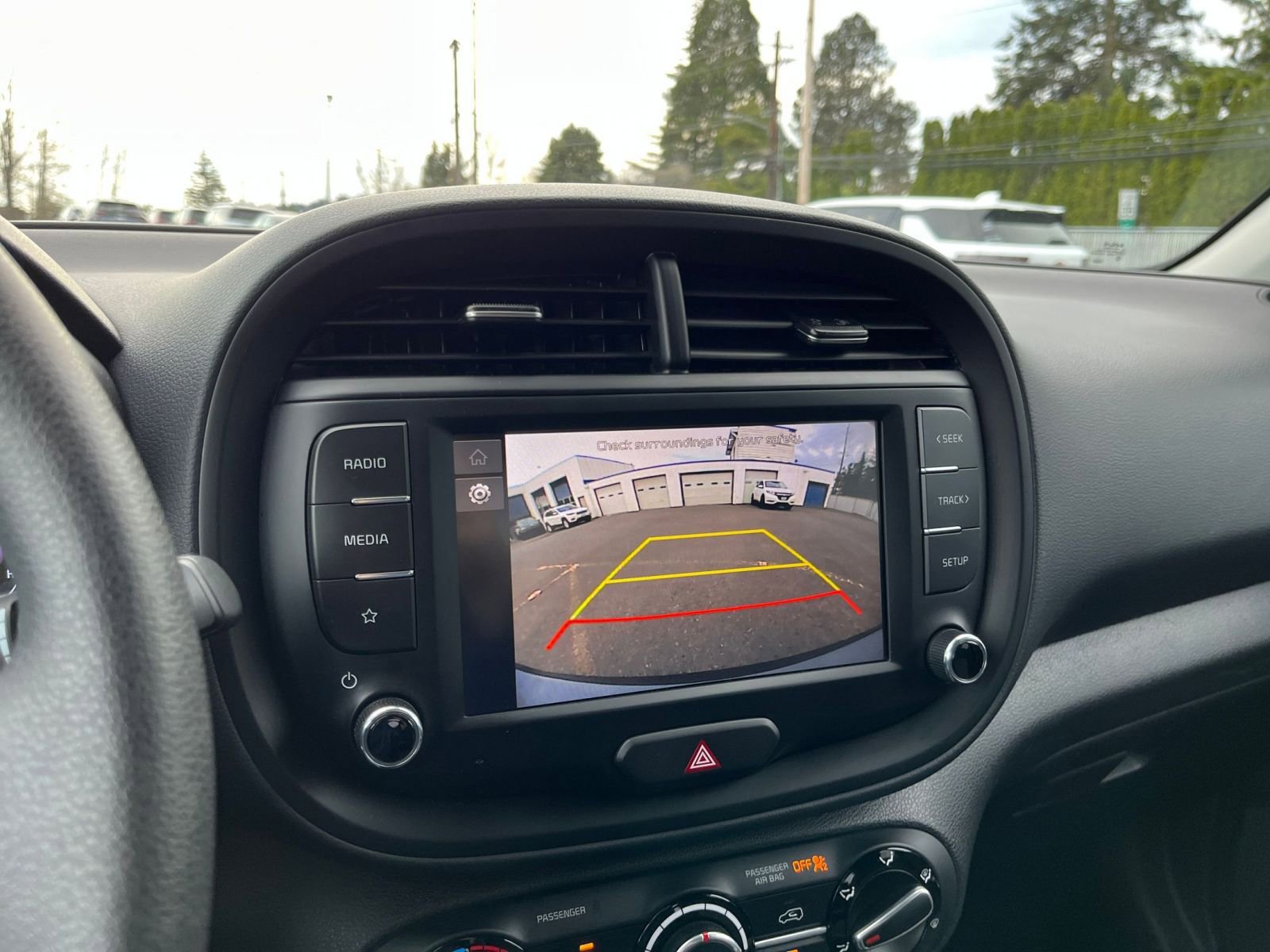 Used 2025 Kia Soul LX w/ LX Technology Package image 22