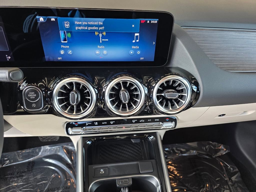 New 2026 Mercedes-Benz GLA 250 image 13