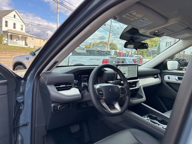New 2026 Ford Explorer Active image 14
