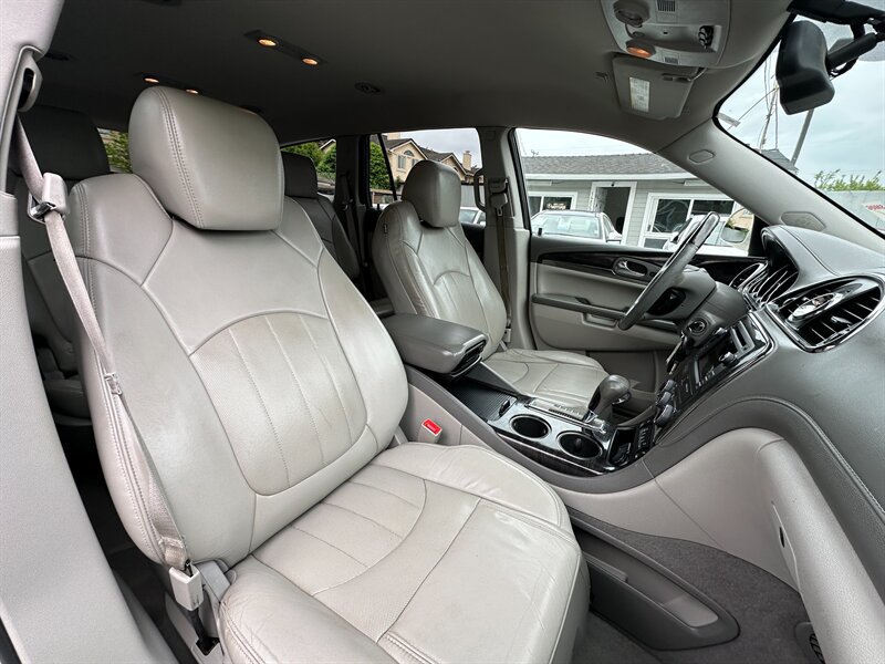 Used 2015 Buick Enclave Leather FWD image 13