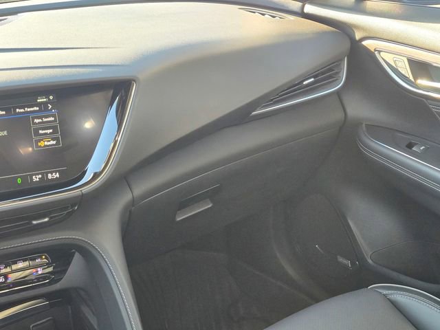 Used 2023 Buick Envision Avenir image 18