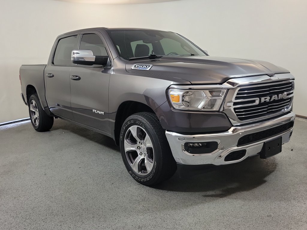 Used 2024 RAM 1500 Laramie AWD/4WD image 1