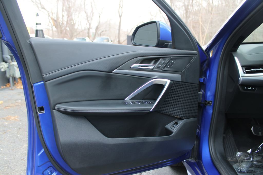 Used 2026 BMW X2 xDrive28i image 8