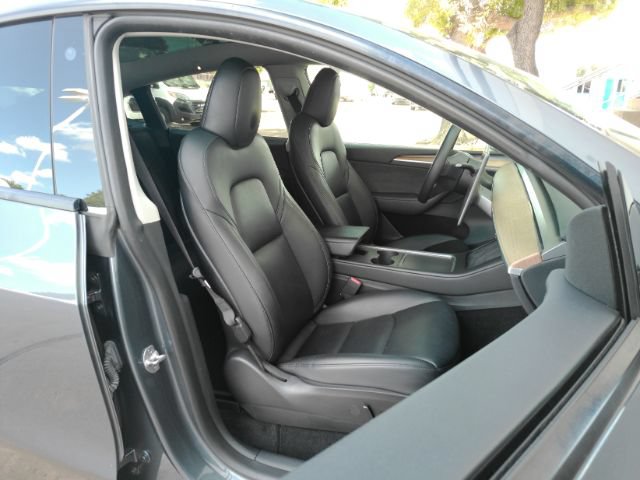 Used 2023 Tesla Model Y AWD image 21