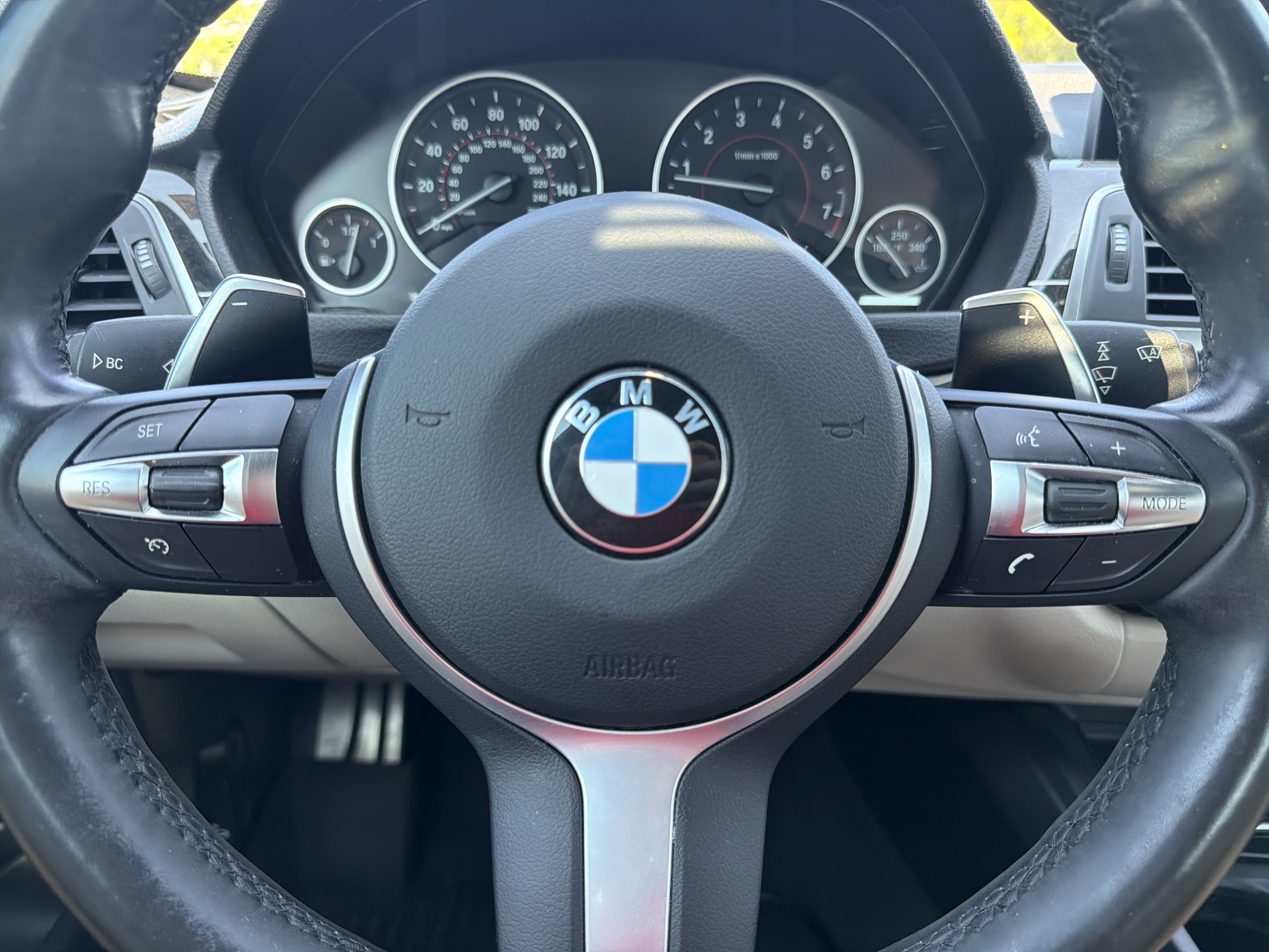 Used 2017 BMW 340i Sedan RWD image 11