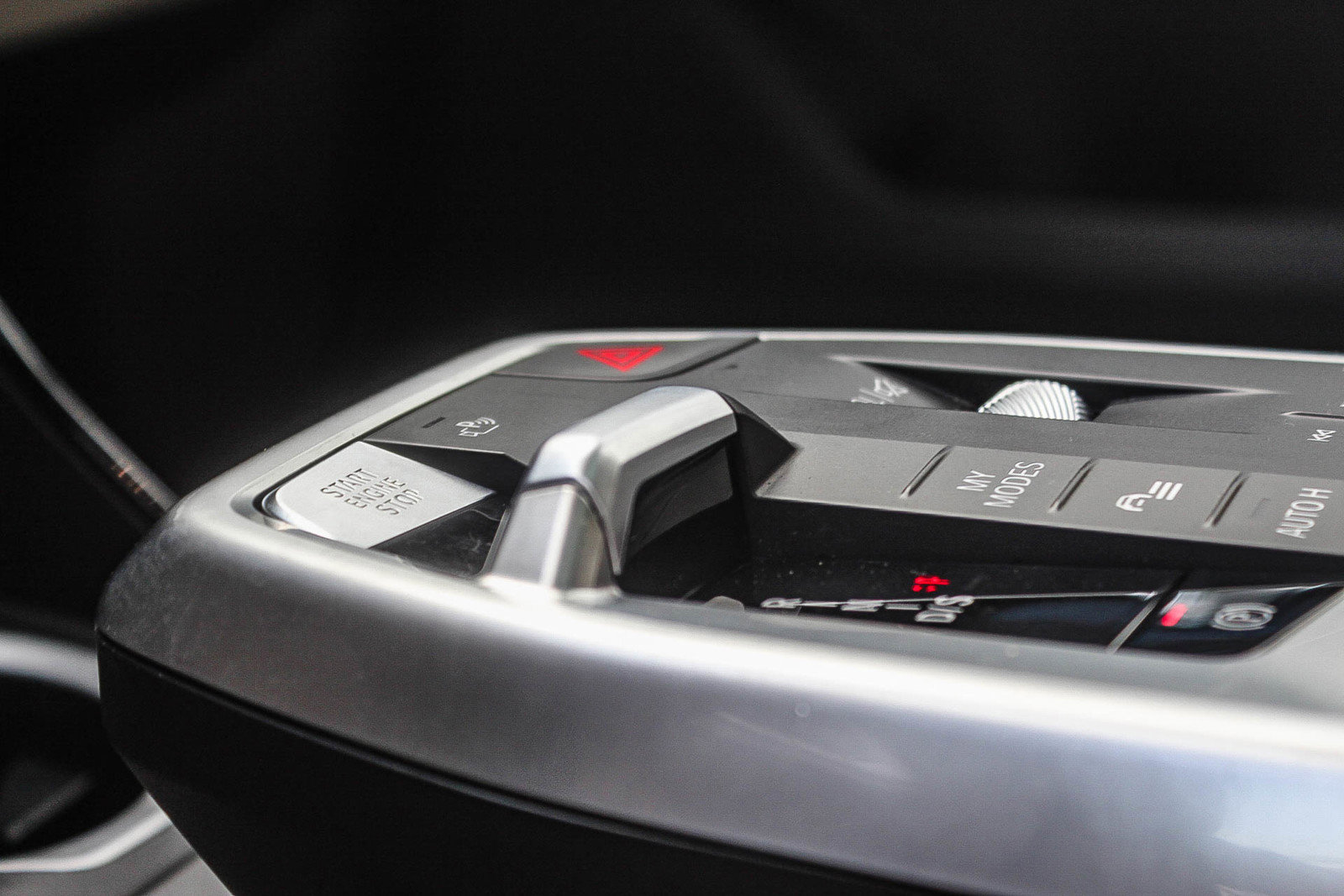 Certified 2025 BMW X2 xDrive28i w/ M Sport Package image 22