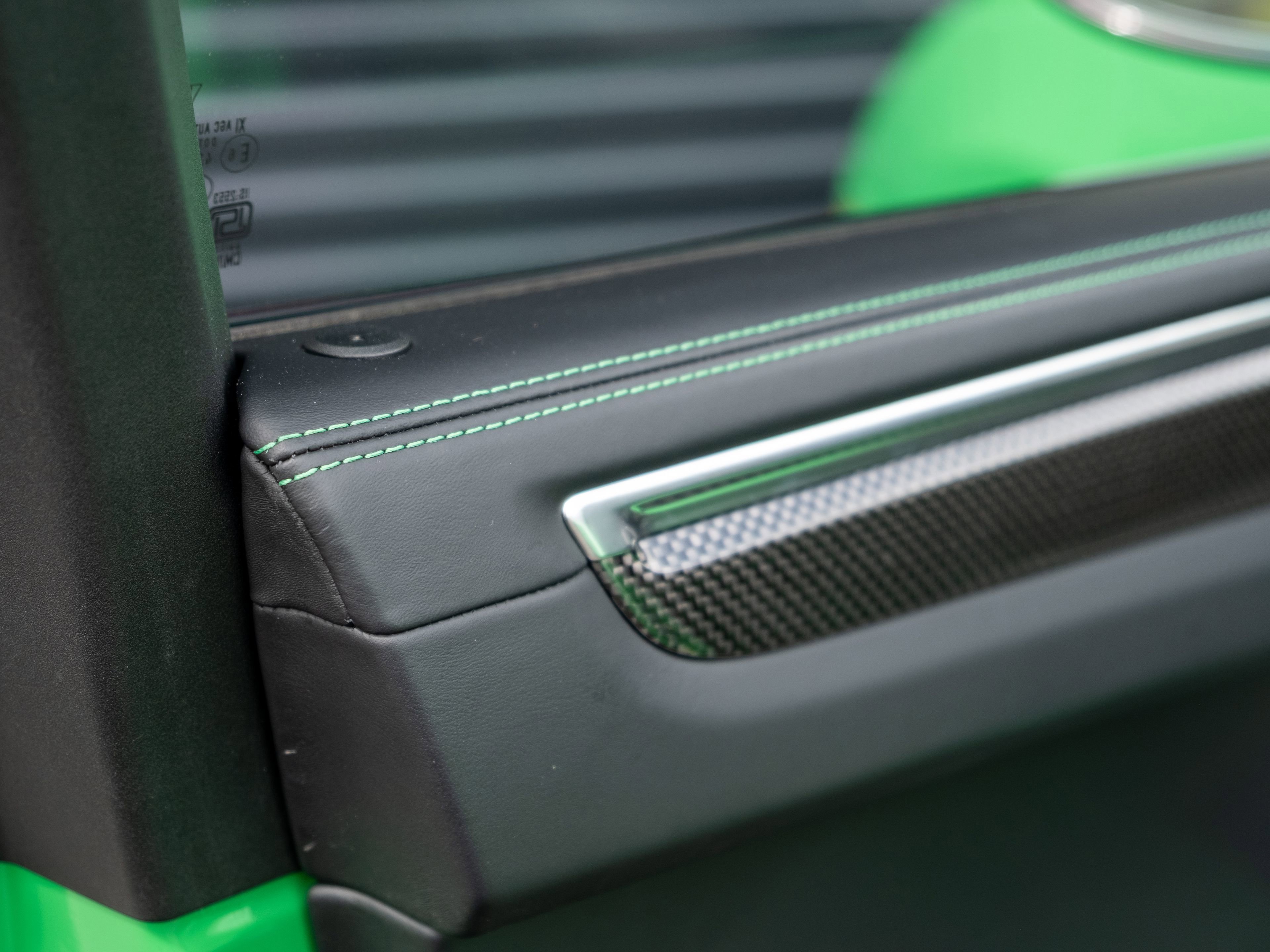 Certified 2025 Porsche Macan GTS image 18