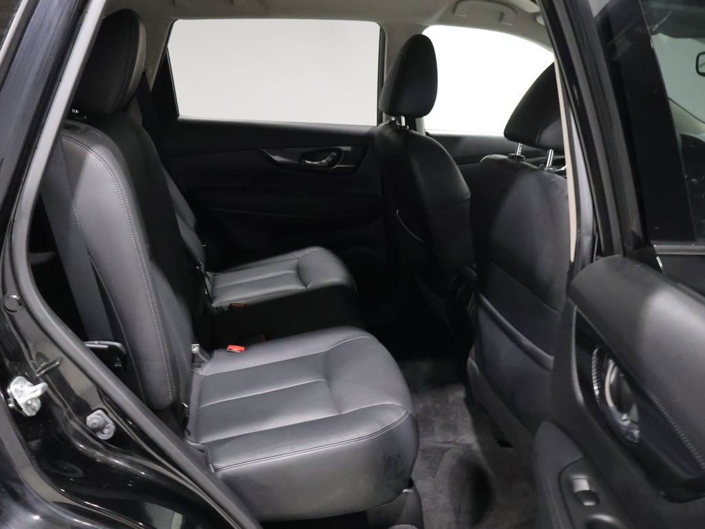 Used 2017 Nissan Rogue SL image 20