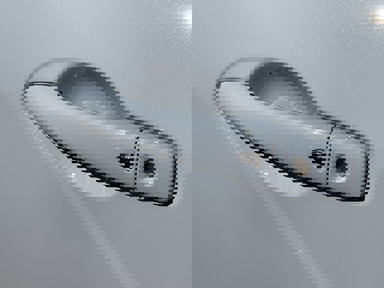 New 2025 Nissan Versa SR w/ Trunk Package image 9