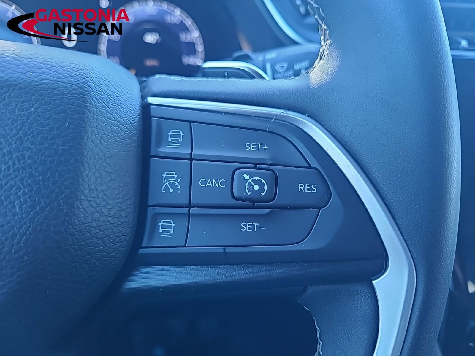 Used 2023 Jeep Grand Cherokee L Laredo image 37