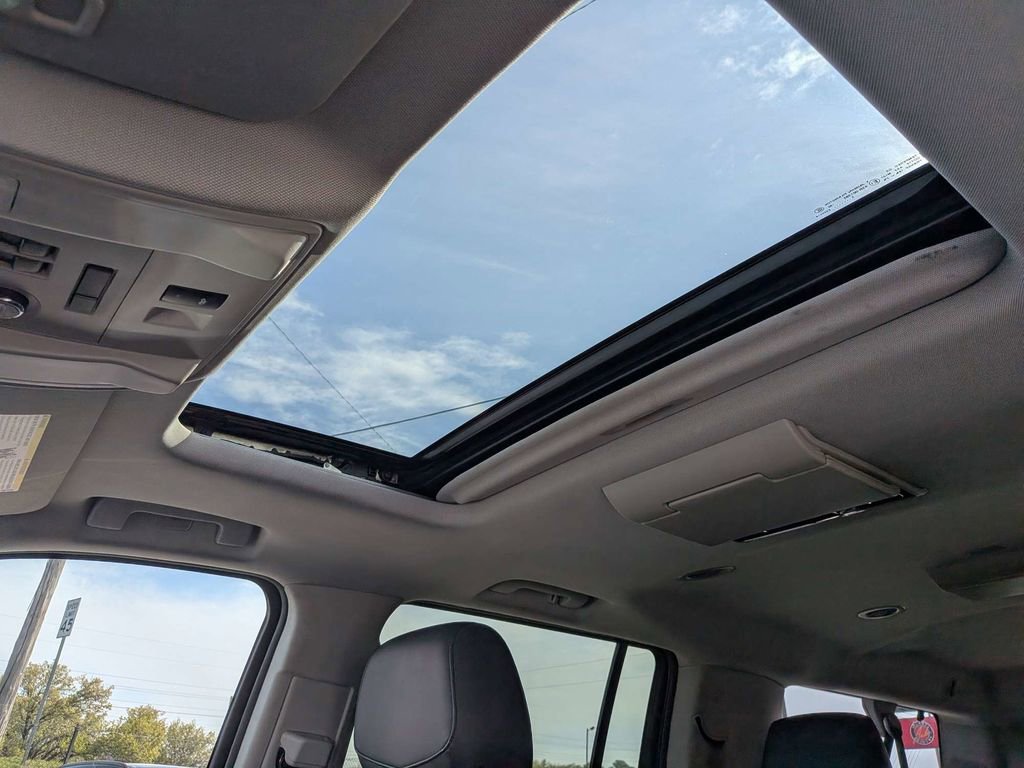 Used 2015 Cadillac Escalade ESV Luxury image 21