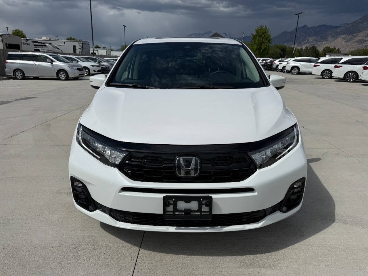 Used 2026 Honda Odyssey Elite image 8