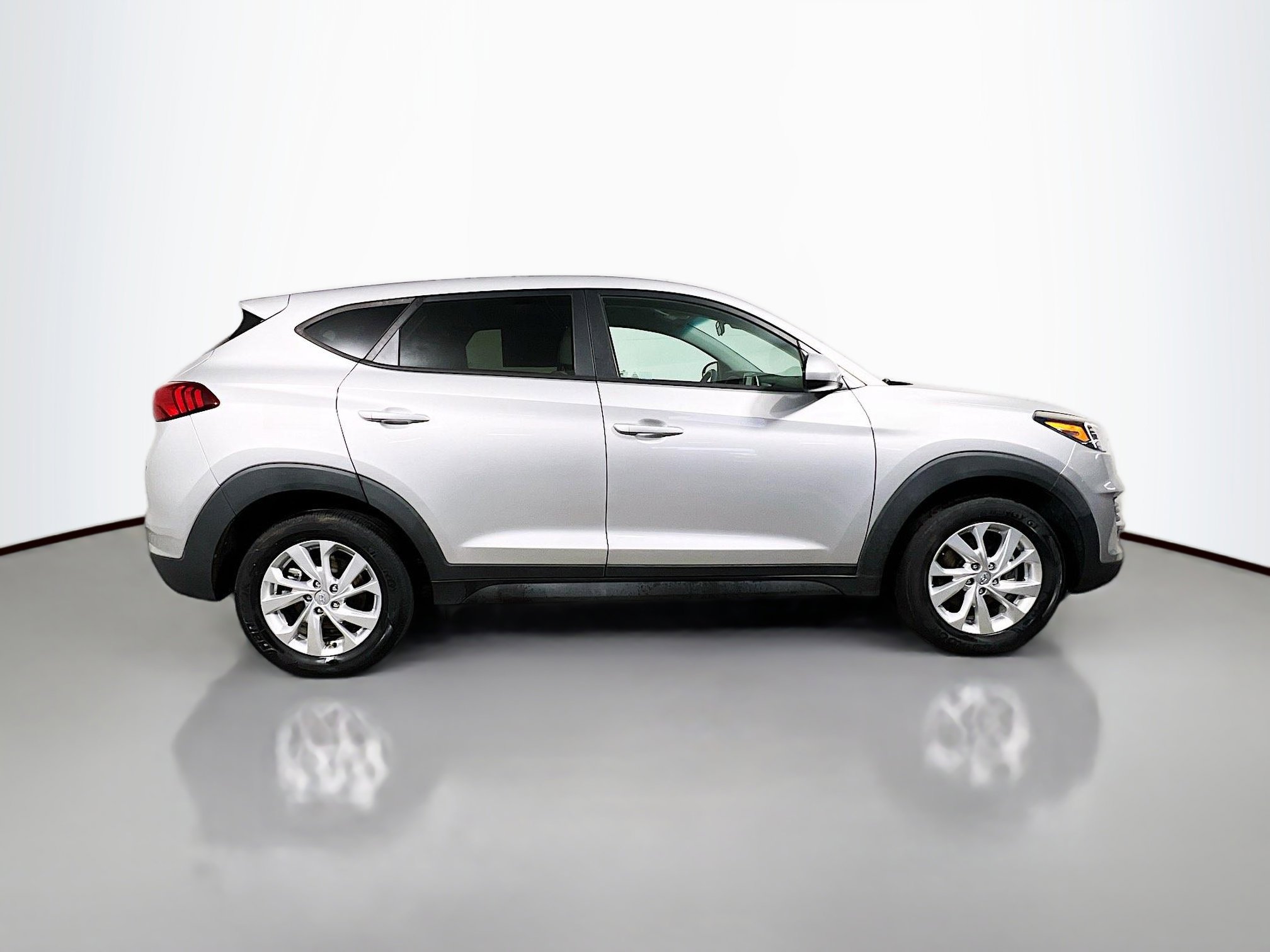 Used 2021 Hyundai Tucson SE image 3