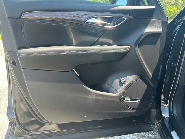 Used 2023 Buick Envision Avenir AWD/4WD image 19