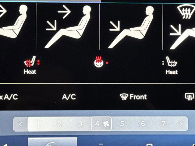 New 2026 Chrysler Pacifica Select image 7