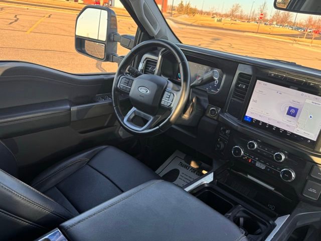 Used 2024 Ford F350 Lariat image 13