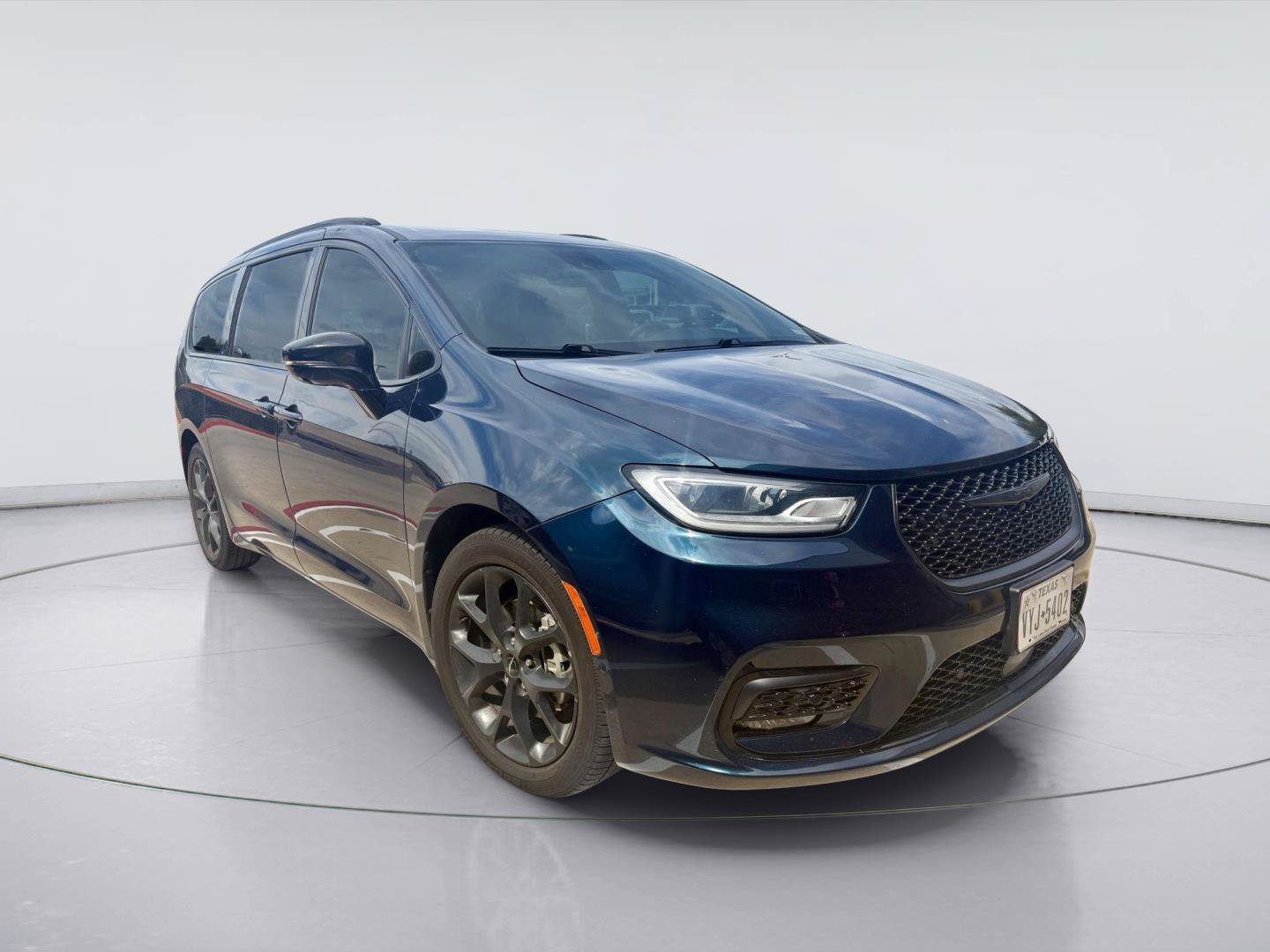 Used 2024 Chrysler Pacifica Limited w/ S Appearance Package